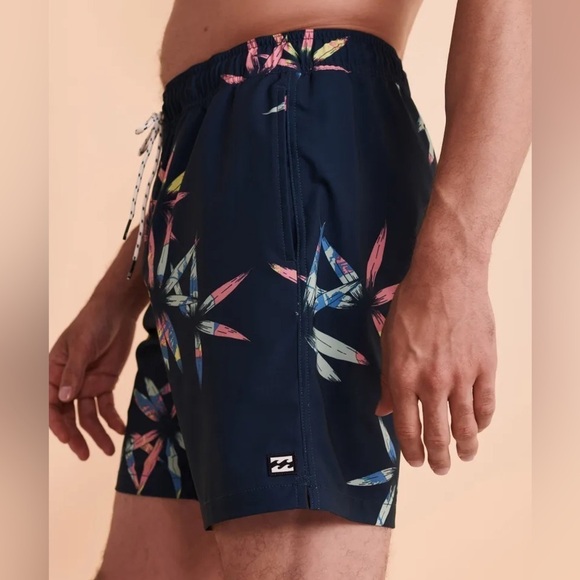 NWT Billabong SUNDAYS LAYBACK Volley Swimsuit - Picture 3 of 8